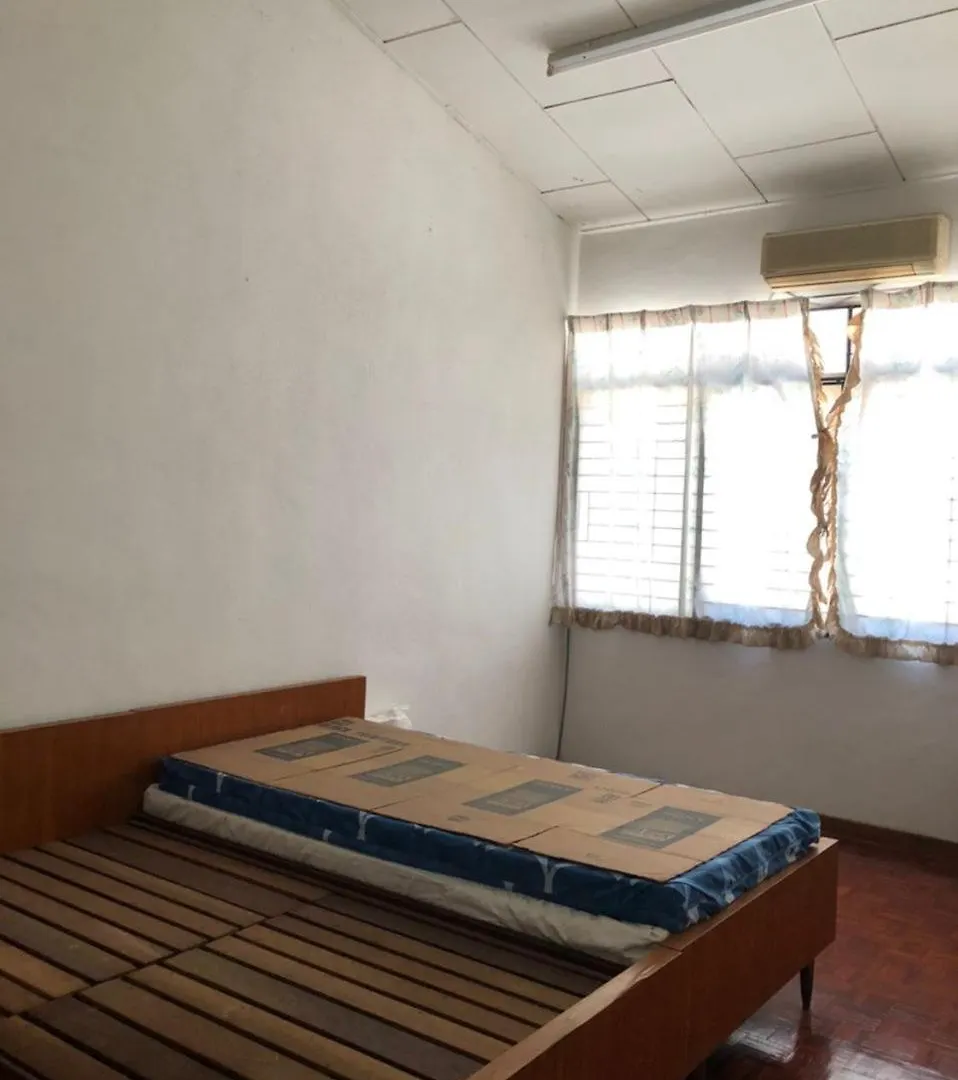 Holiday park Rumah Teres Teluk Kumbar Bayan Lepas